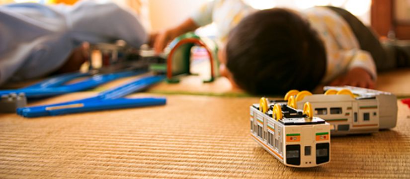 ピッコリーノ保育園でのおもちゃ遊び